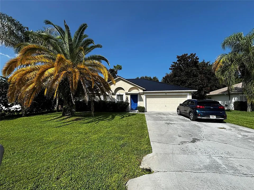 8 Botany Ln