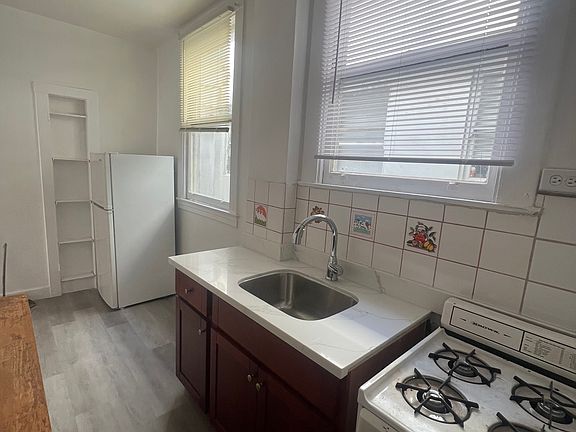 5th image of 730 Stockton St APT 42