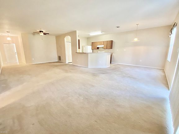 2nd image of 622 Marian Ct