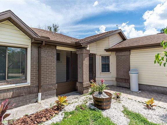 4th image of 171 Whisper Wood Ct