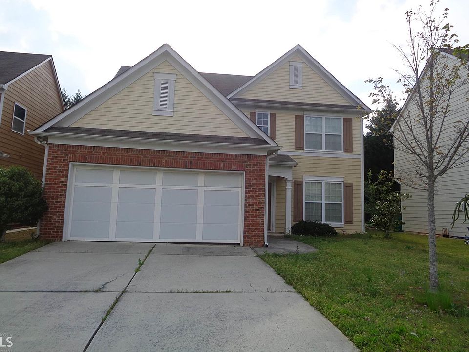 1st image of 145 Laurelton Cir