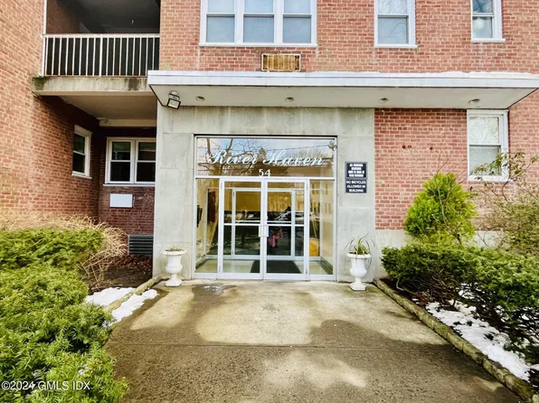 54 W North St #205, Stamford, CT 06901