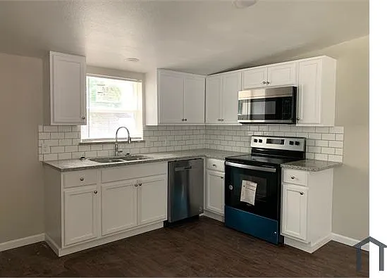2 bed, 778 sqft, $1,200 — Photo 2