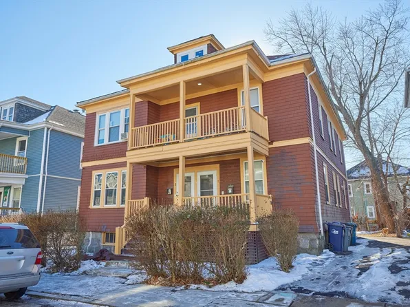39 Floyd St, Dorchester, MA 02124