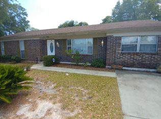 8174 Spring Lake Rd N, Jacksonville, FL 32210