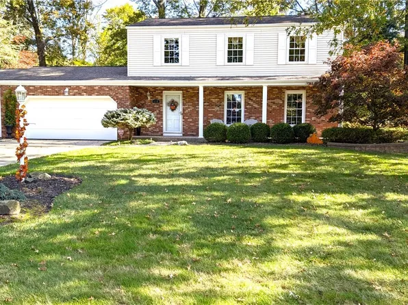 600 Burning Oaks Dr NE, Warren, OH 44484