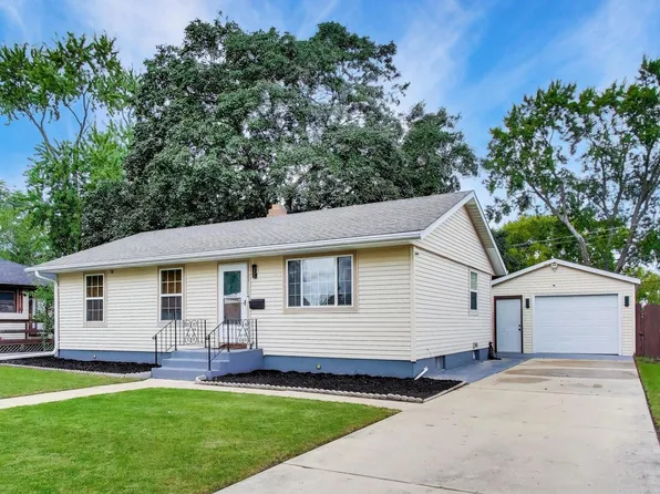 1721 W Illinois Ave, Aurora, IL 60506