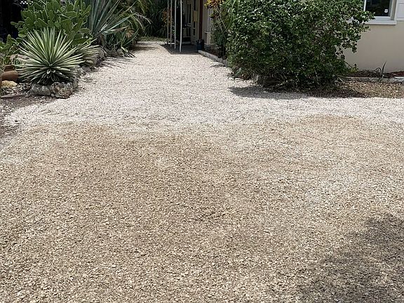 3rd image of 524 Florida Ave