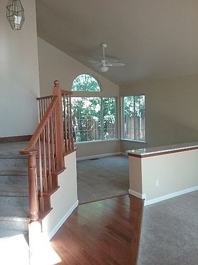 3rd image of 8641 Planetree Dr