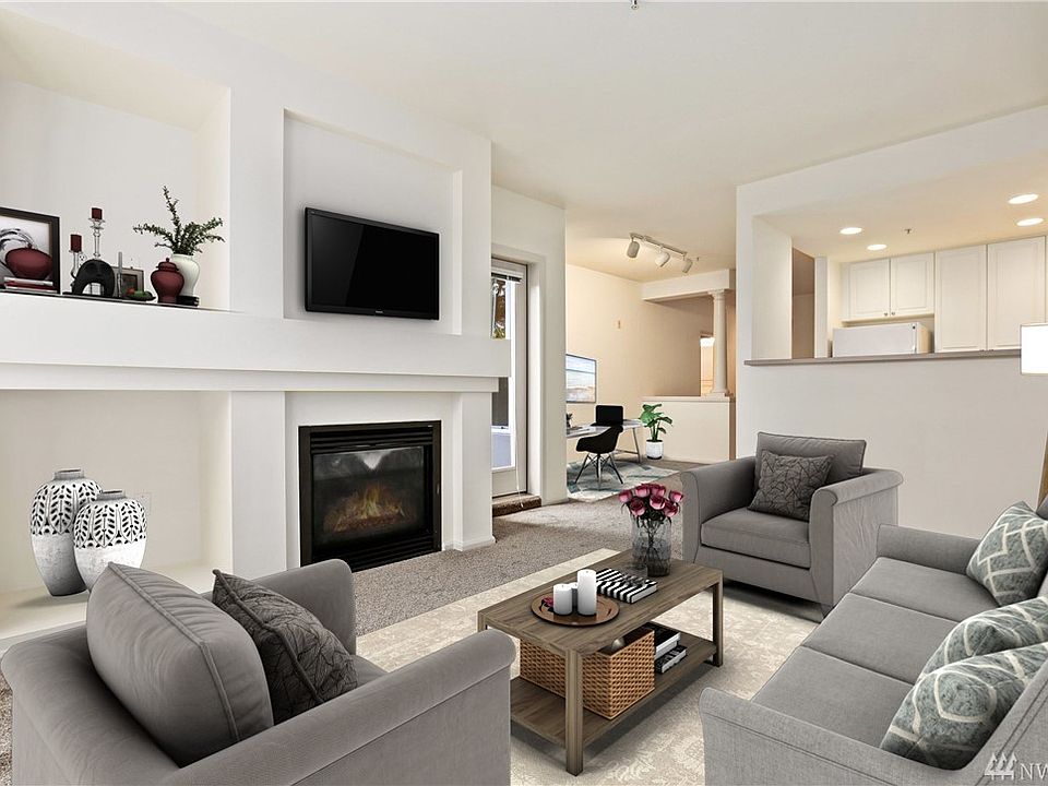 1st image of 4343 Roosevelt Way NE #206