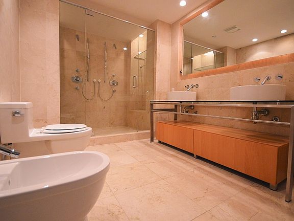 4th image of 6000 Collins Ave APT 318