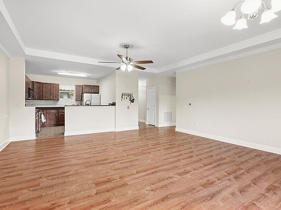 4th image of 132 Sandpiper Ln #A-302
