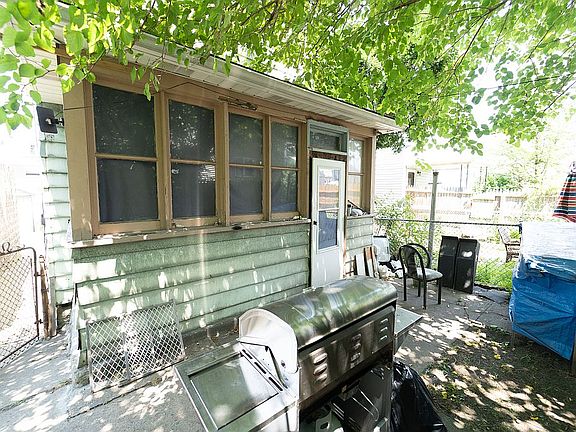 sunroom/porch