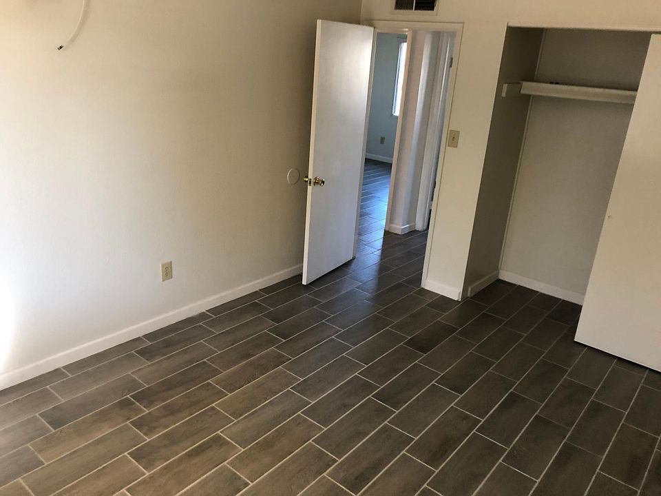 1st image of 3907 E Captain Dreyfus Ave