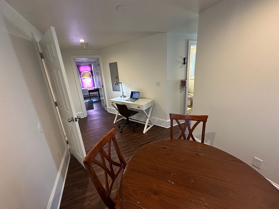 2nd image of 534 S High St APT 1