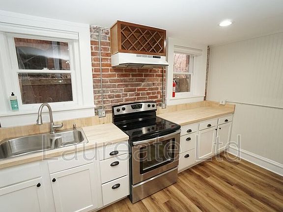 4th image of 1273 N Ogden St Unit B
