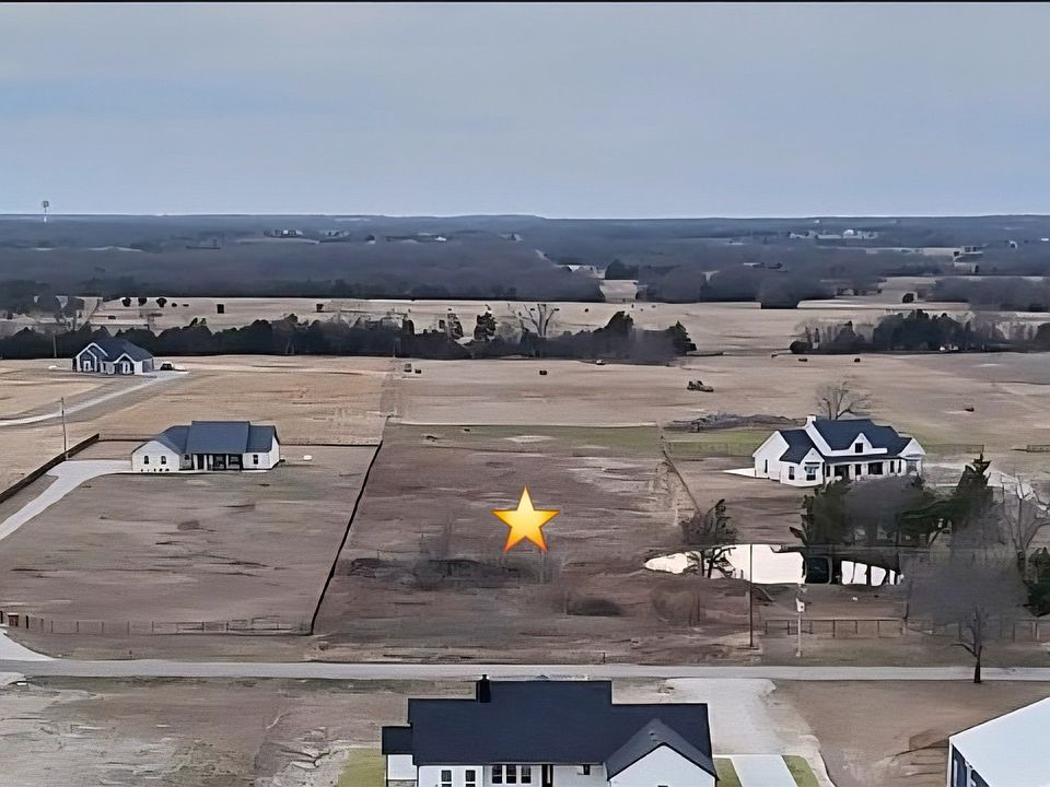 2nd image of County Road 1076