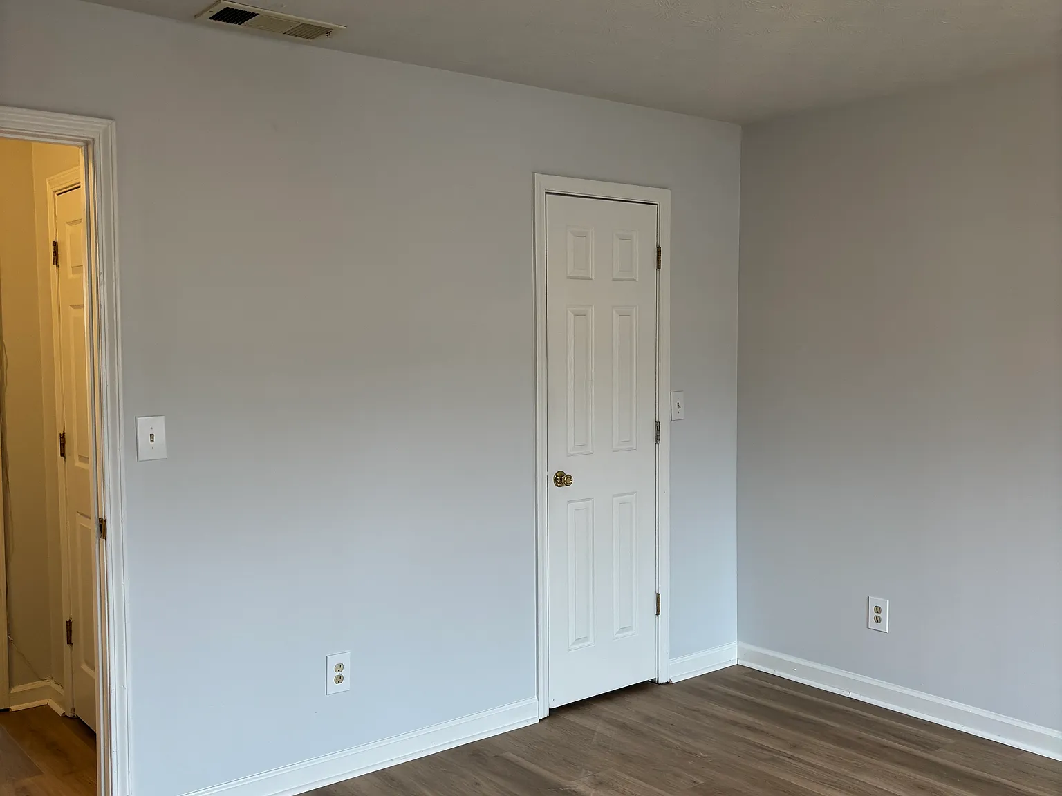2 bed, 1150 sqft, $1,500 — Photo 2