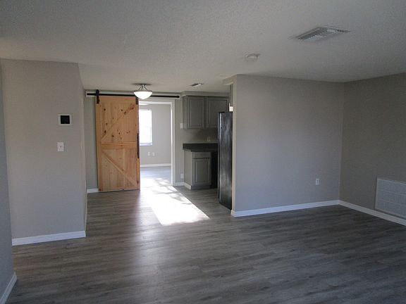 4th image of 11611 Constance Dr
