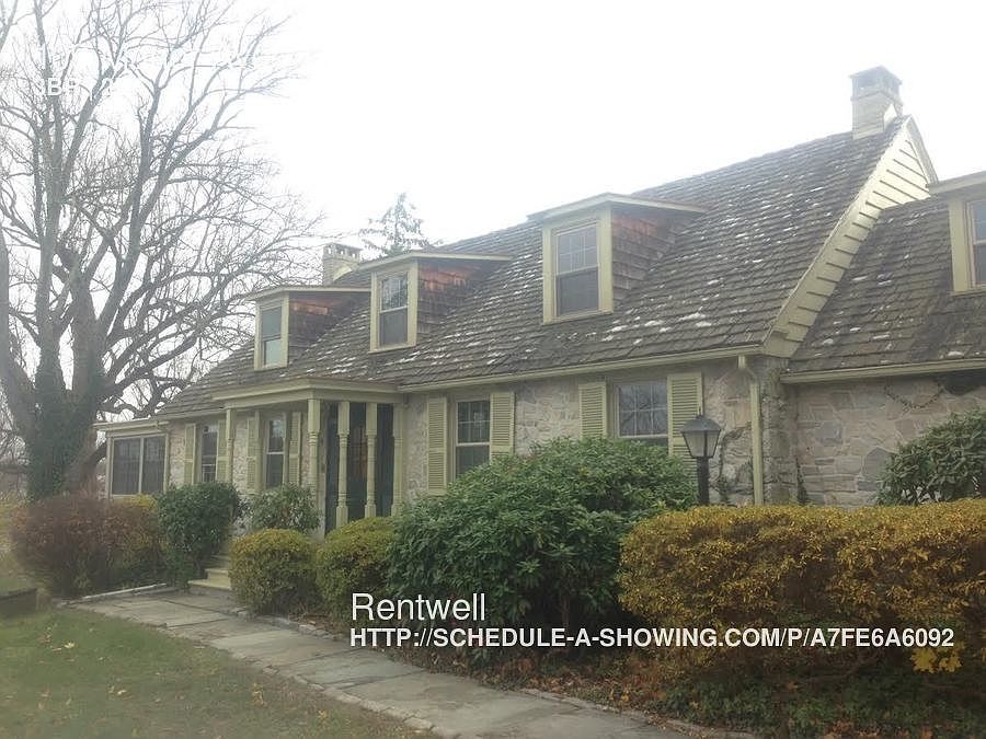 1st image of 109 Manor Ave #1