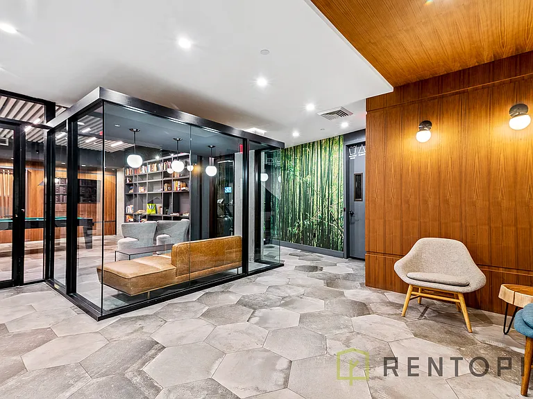 581 Ocean Pkwy #3G — Photo 8