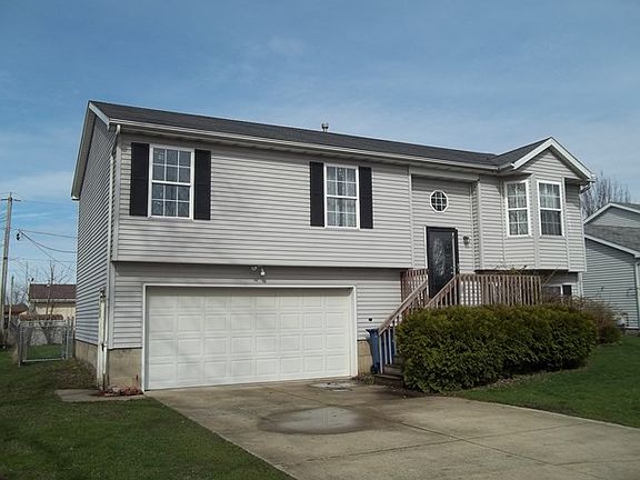 3rd image of 1301 N Nixon Dr