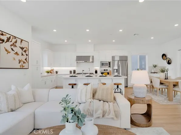 157 Sawbuck, Irvine, CA 92618