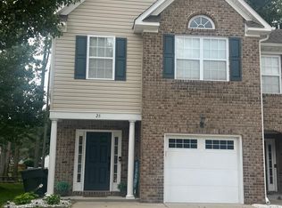 28 Cannonball Cir, Hampton, VA 23669