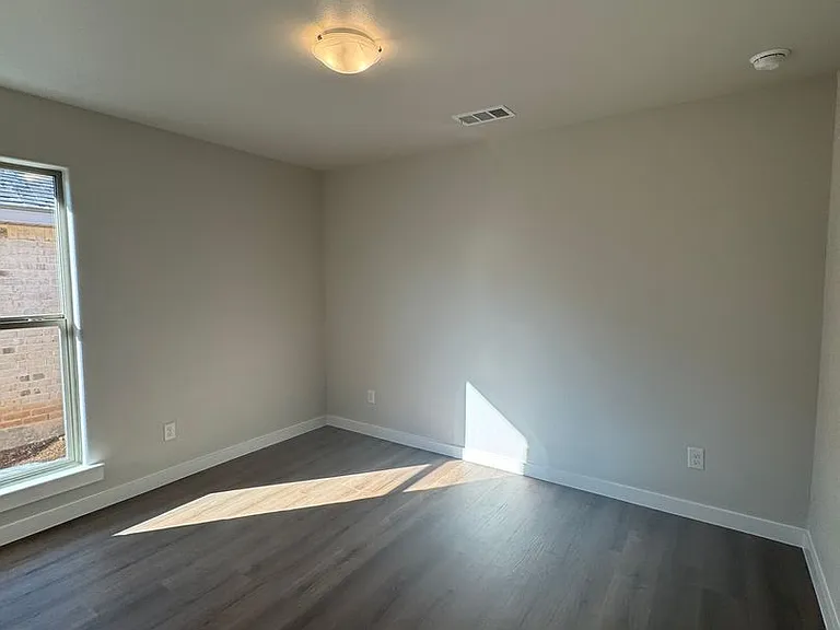 6508 Lewisville Ln — Photo 11