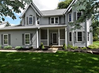 10003 Jamestown Dr, North Royalton, OH 44133