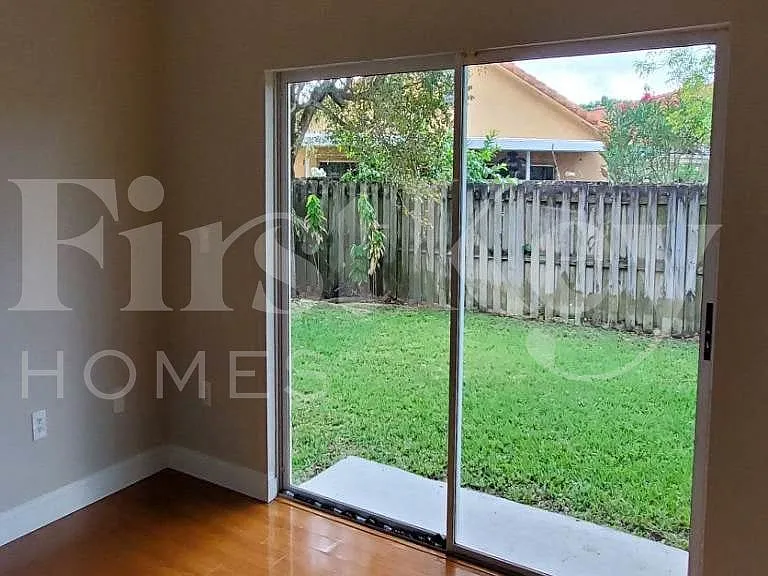 17655 SW 146th Ct — Photo 8