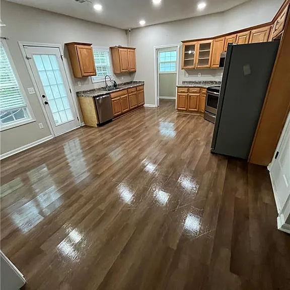 7305 White Oak Way — Photo 3