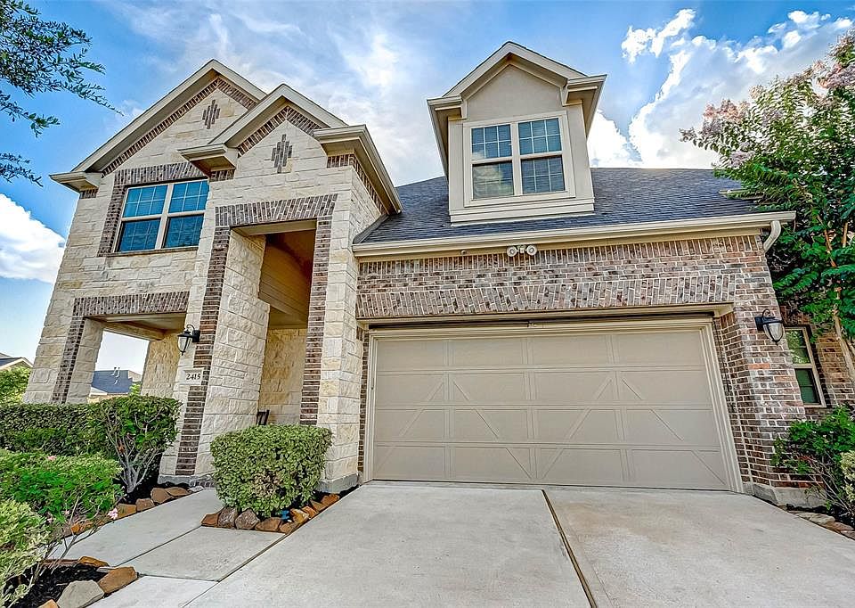 1st image of 2415 Lakecrest Gardens Dr