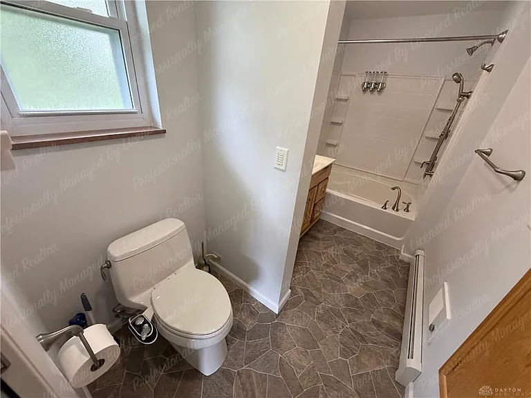 2190 Turnbull Rd — Photo 32
