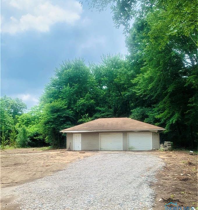 2nd image of 1220 Albon Rd