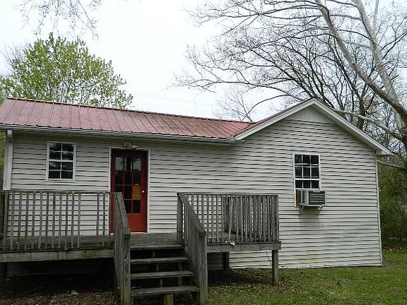 2nd image of 21 Blue Bird Dr
