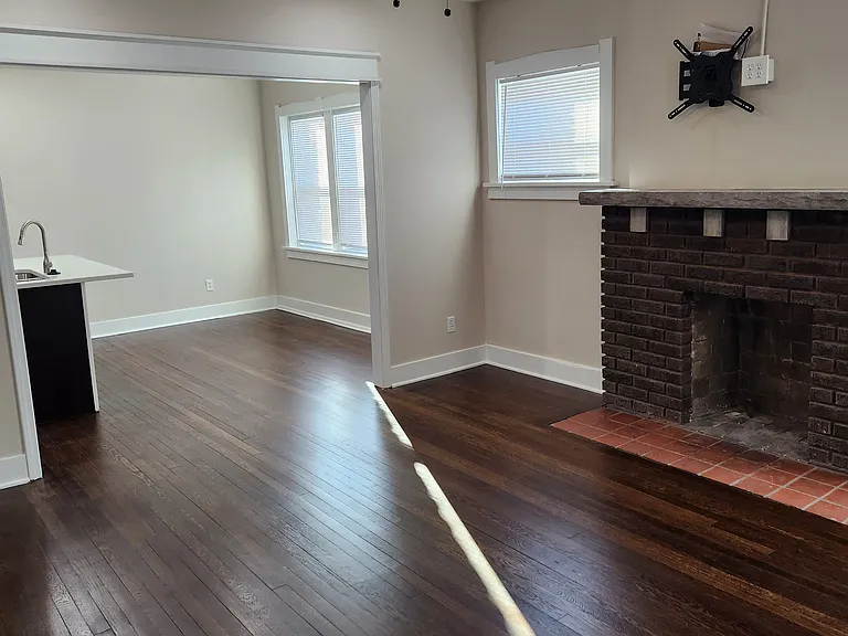 4011 Harrison St — Photo 17