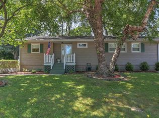611 Rayjon Dr, Oreana, IL