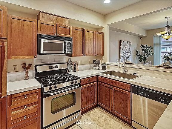 4th image of 18506 36th Ave W APT A