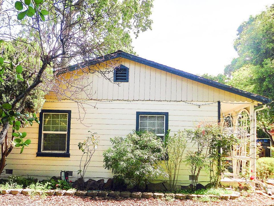 1st image of 634 4th Ave