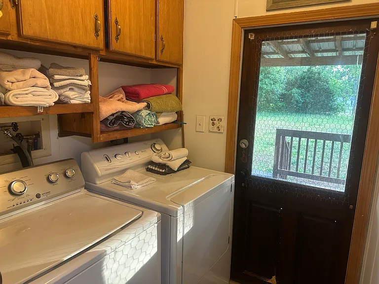 115 Ridgeway Ct — Photo 15
