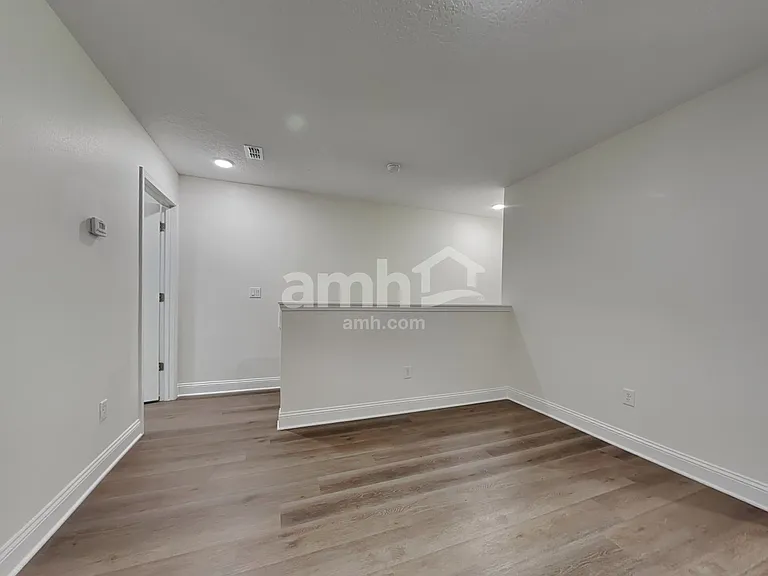 11440 Bay Hill Cir — Photo 7
