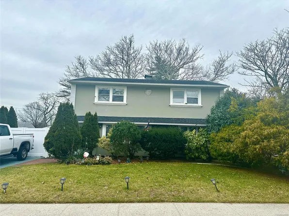 1281 S Street, Valley Stream, NY 11580
