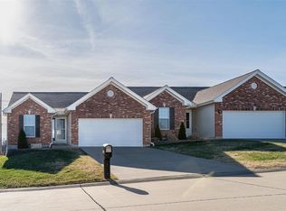 1852 Kaleb Ct, Washington, MO 63090