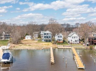 Williams St, Edgewater, MD 21037