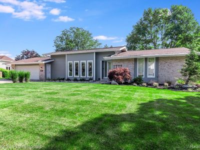 2036 Waterbury Dr SE, Kentwood, MI, 49508