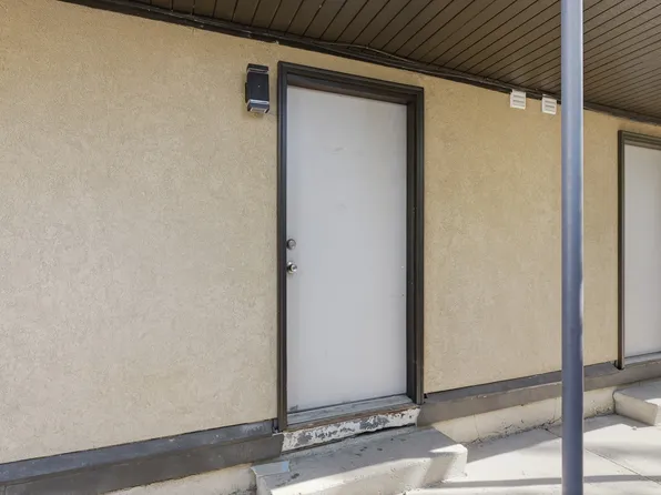 831 W Lennox St, Midvale, UT 84047
