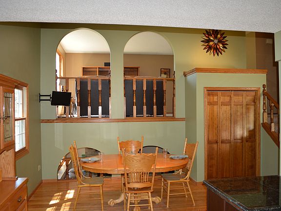 5th image of 122 102nd Ln NE