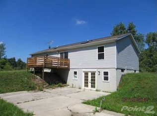 11814 E Garfield Rd, Ashley, MI 48806