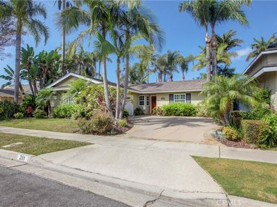 261 College Park Dr, Seal Beach, CA, 90740